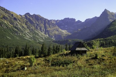 Tatra Mountains 3-day trek from Zakopane: route, huts and the Valley of Five Lakes